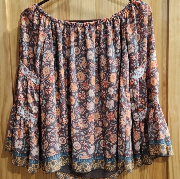 Jessica Simpson: Off the Shoulder Floral Mixed Colors Bell Sleeves Top - Picture 7 of 9